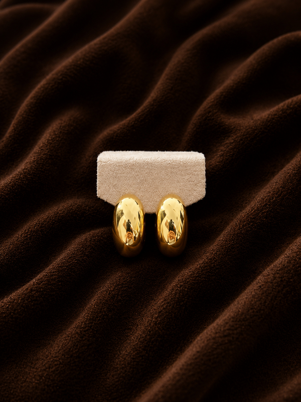 Aretes Divine